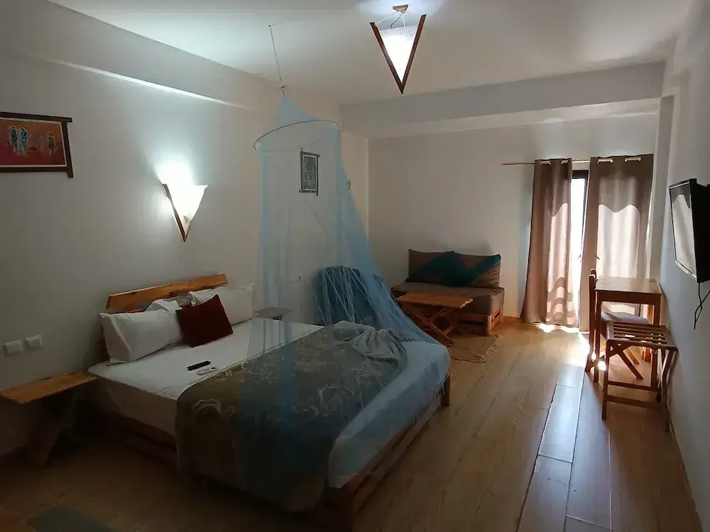 Standard Double room with balcony (full double bed)