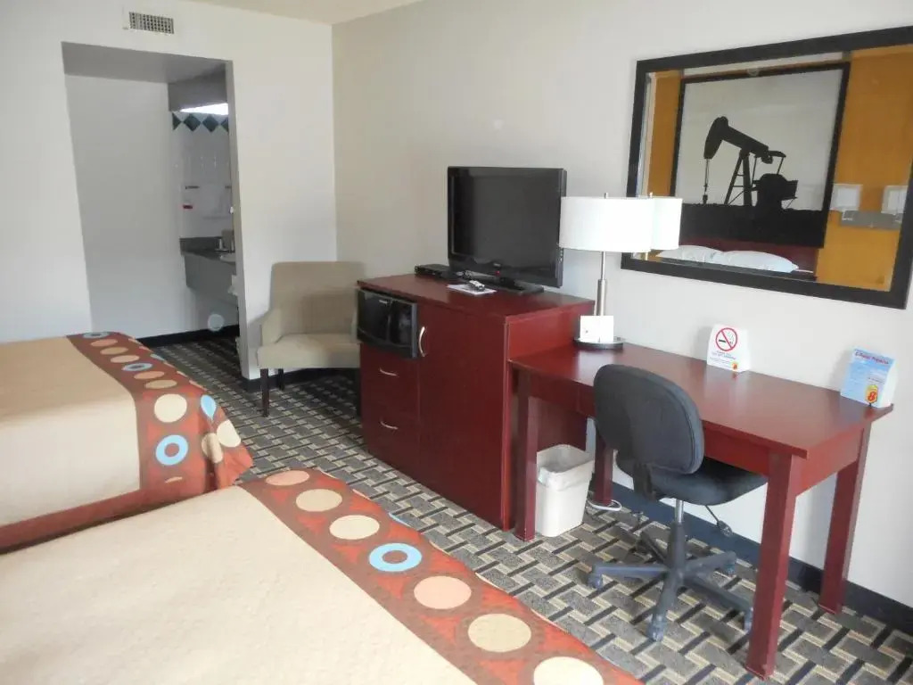 Super 8 Fox Creek - фото 36