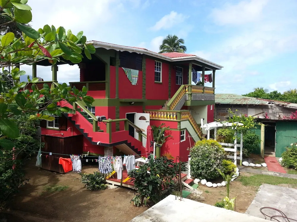 The Nixon's Bay Side Mangrove Inn