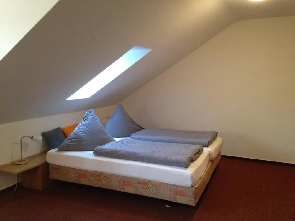 Comfort room