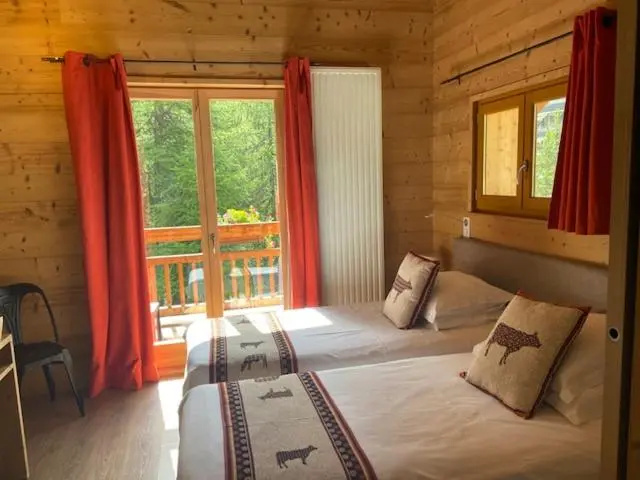 Premium Double room (twin beds)