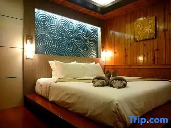 Бунгало с балконом и с видом на сад в Ricci House Resort