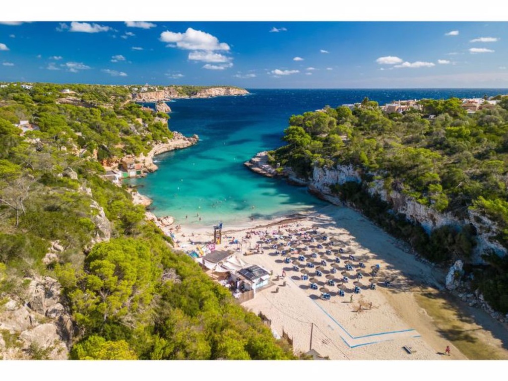 Beach & Waterfront