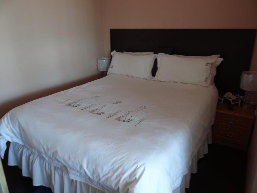 Flossie’s Bed and Breakfast — 5