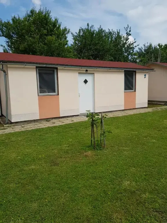 Napraforgó Apartmanok