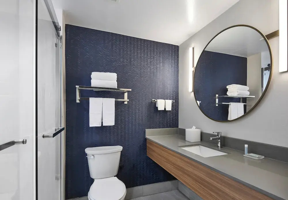 Double Junior Suite (full double bed)