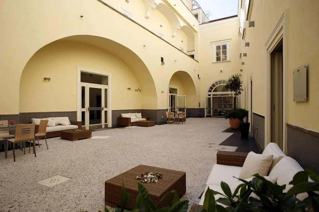 Seven Hostel by null