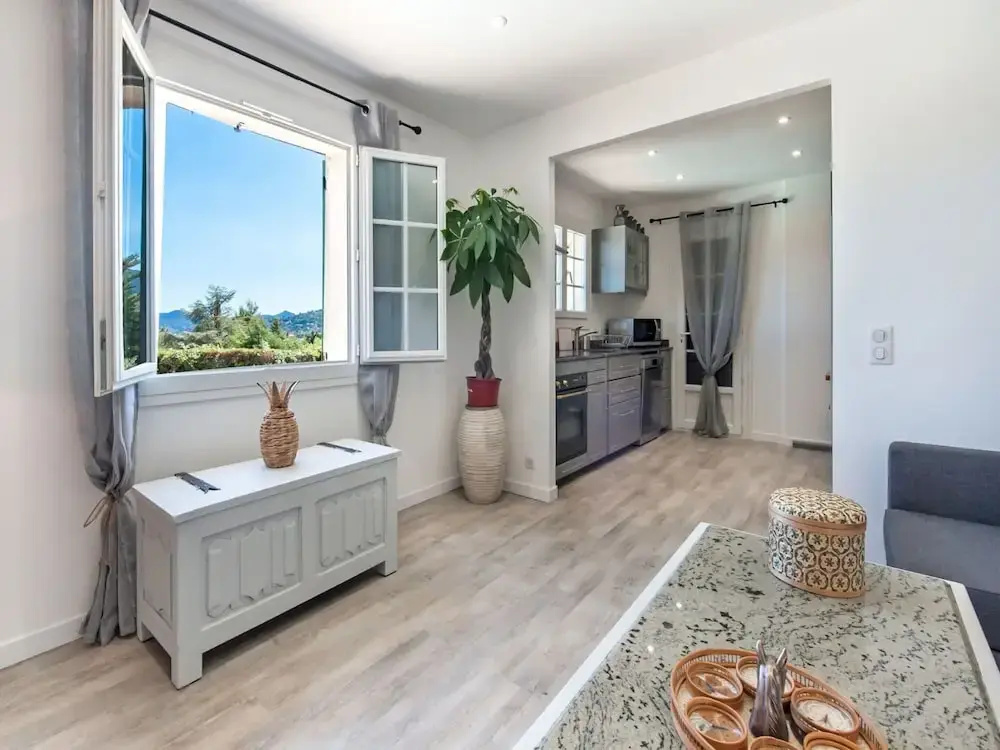 Afficher la photo 6 — Riviera Hideaway for 2 Guests