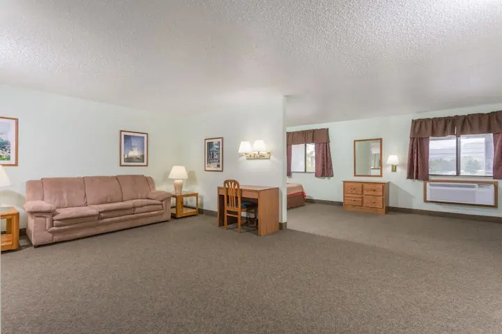 1 Bedroom Double Efficiency (full double bed)
