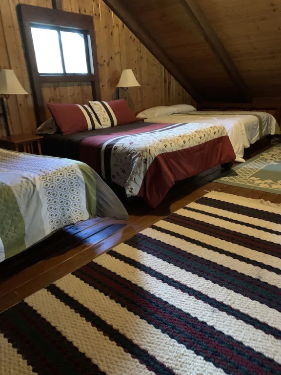 Lava Lodge at Hale Kilauea - Chambres