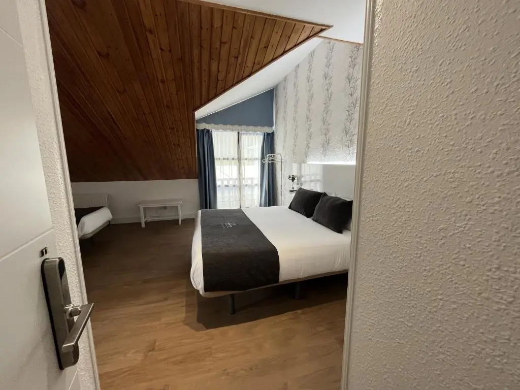 Superior Double room (full double bed)