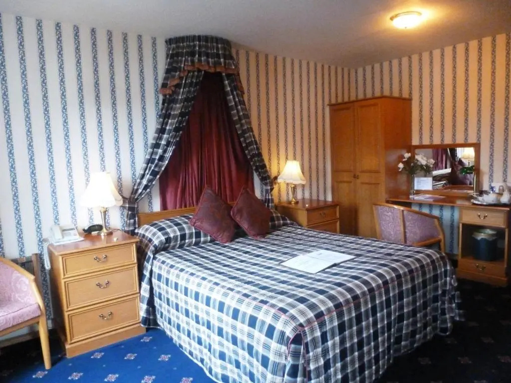 Superior Double room (full double bed)