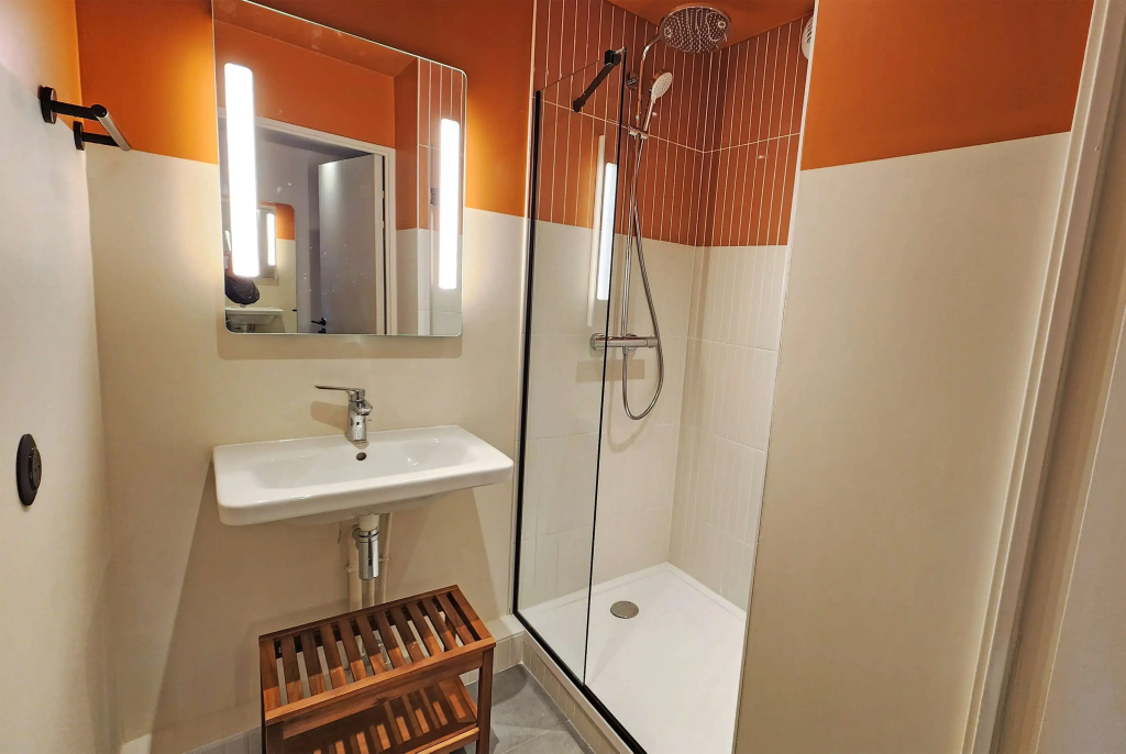 Double Junior Suite (full double bed)