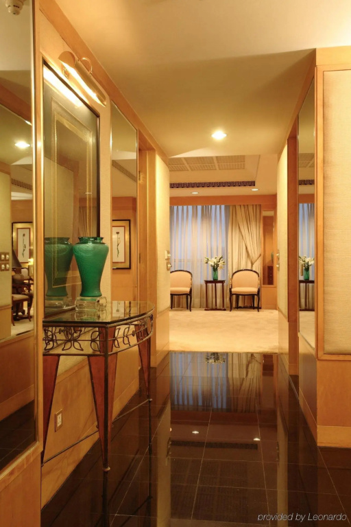 New World Saigon Hotel