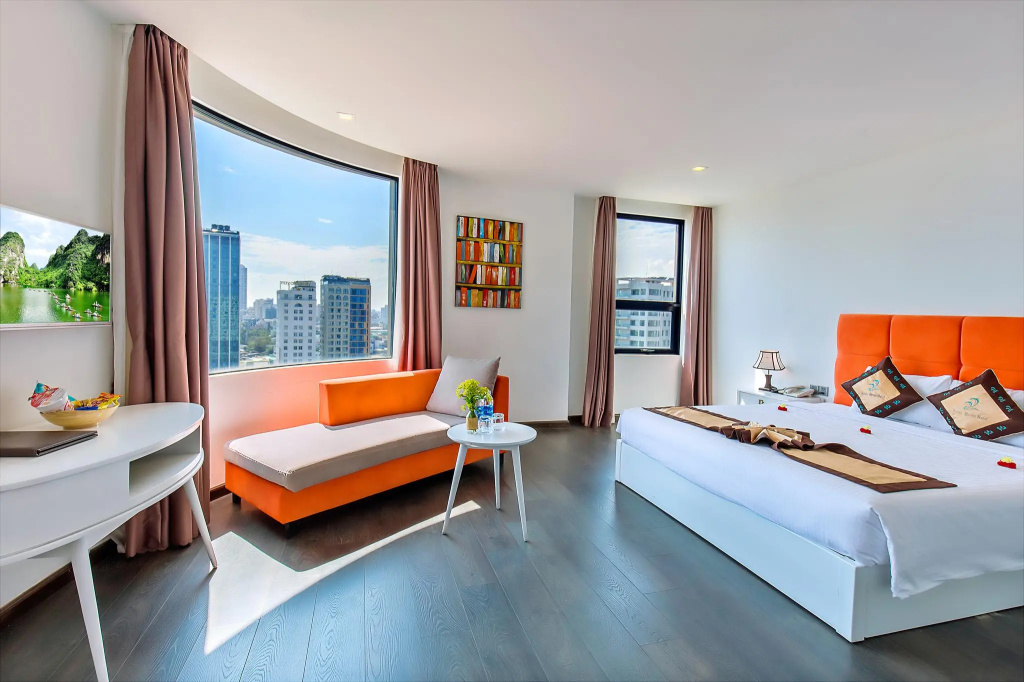 Double Suite (full double bed)