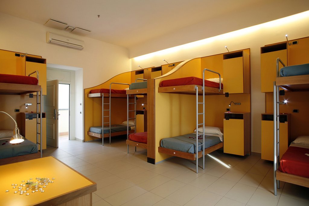 Seven Hostel by null
