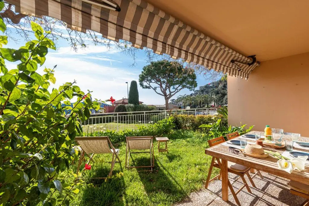 2 BDR Villefranche-sur-Mer Sea View Parking and Swimming Pool