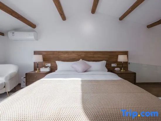 Standard Double Duplex room (full double bed)