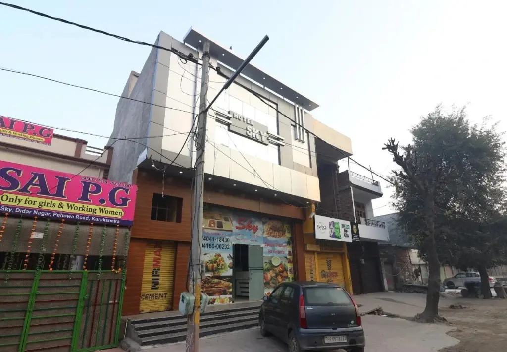Hotel Sky By OYO Rooms