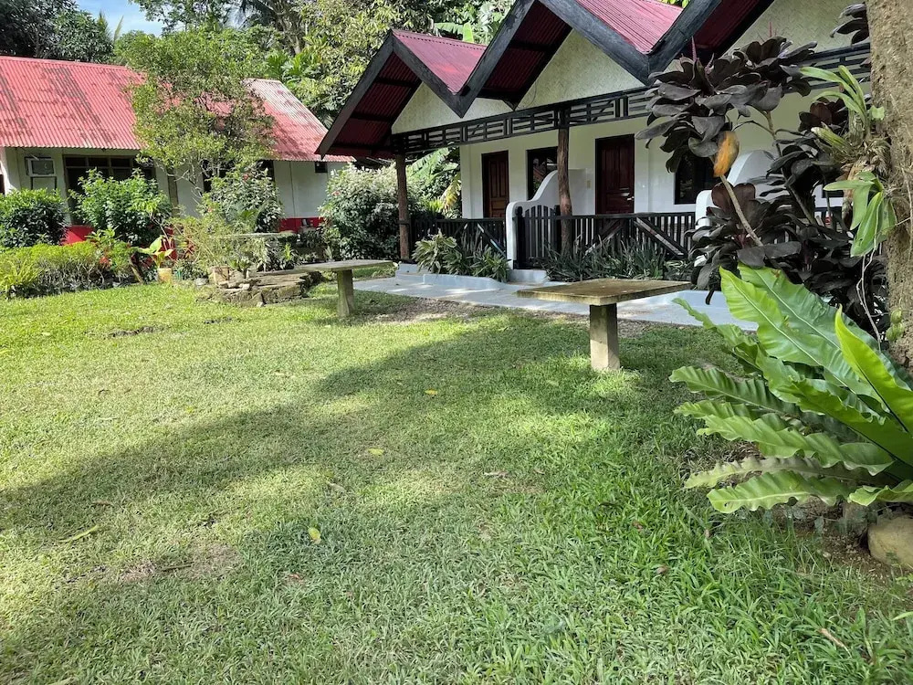 Nayon Inn