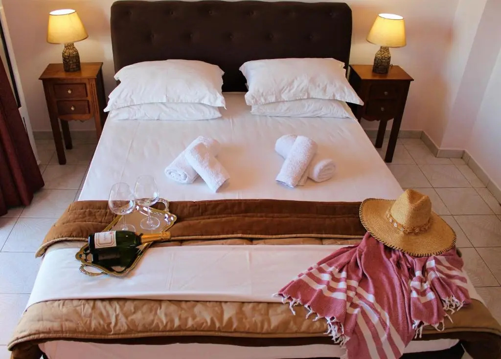 2 Bedrooms Apartment with sea view