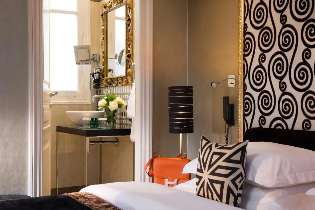 Hotel Ares Eiffel 95