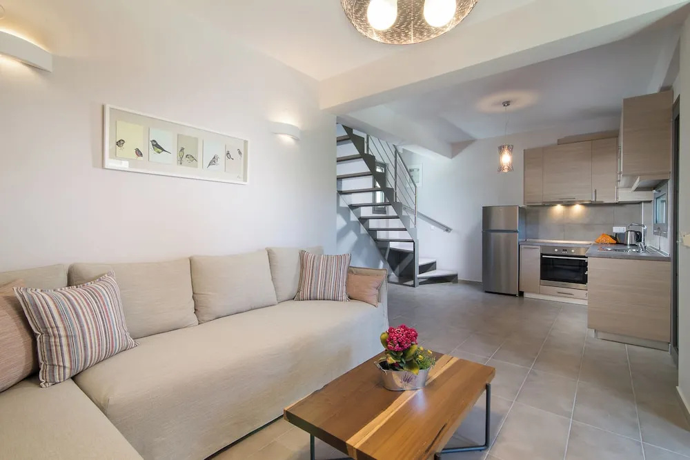 paradise maisonettes — 3