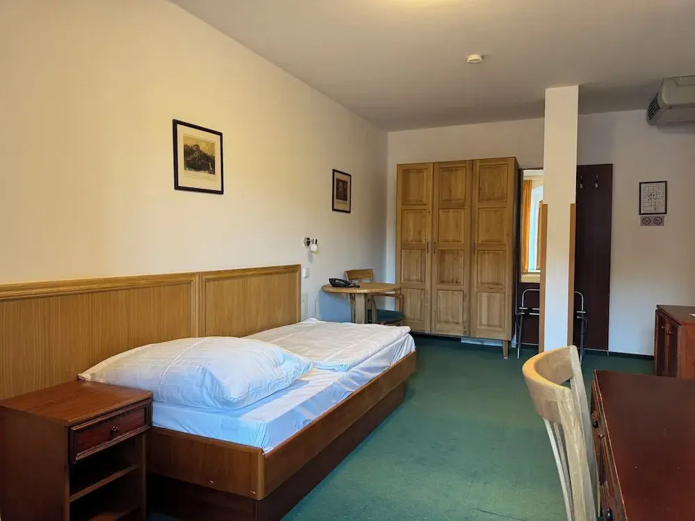 Standard Single room with city view