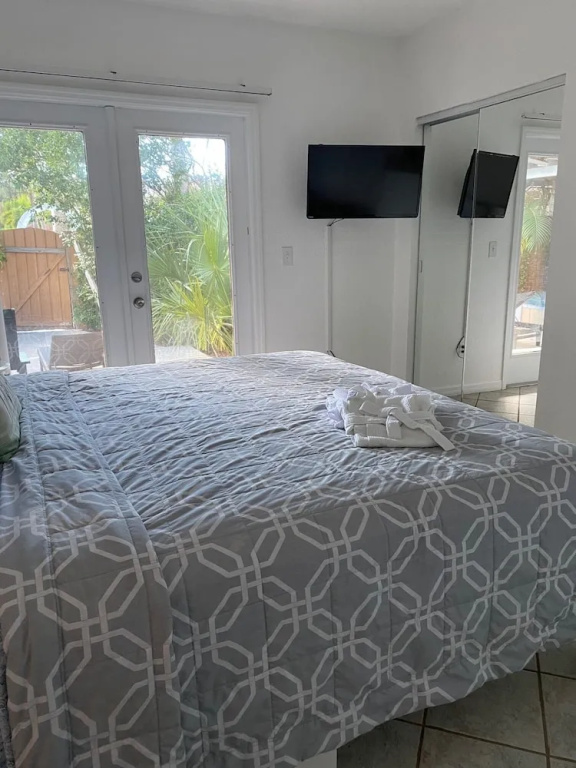 1 Bedroom Cottage with bay view