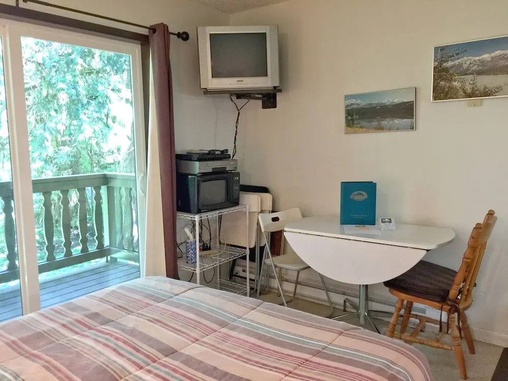 #09 - Snowline Lodge