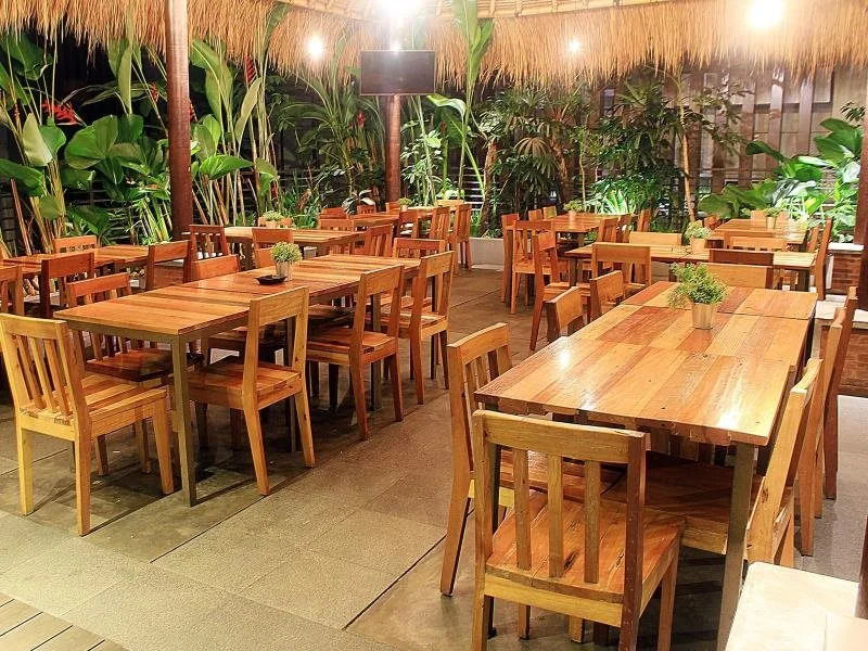 V Hotel & Residence by ZEN Rooms - фото 16