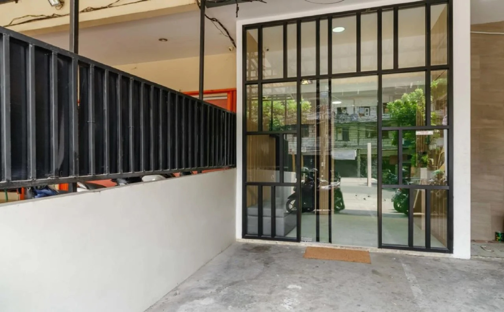 Balcony & Terrace
