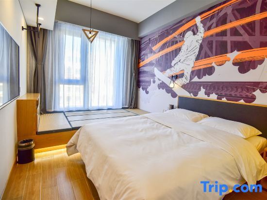 Двухместный номер Deluxe двуспальная кровать в Zhangjiakou Yunding Miyuan Prince Hotel