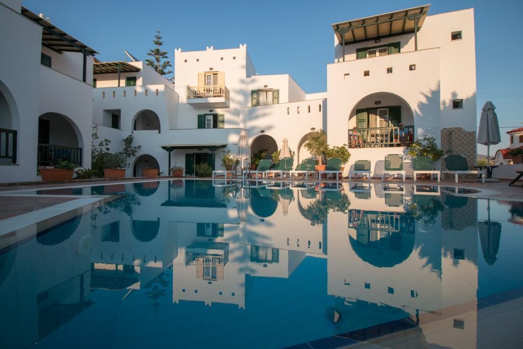 Spiros Hotel 2 *