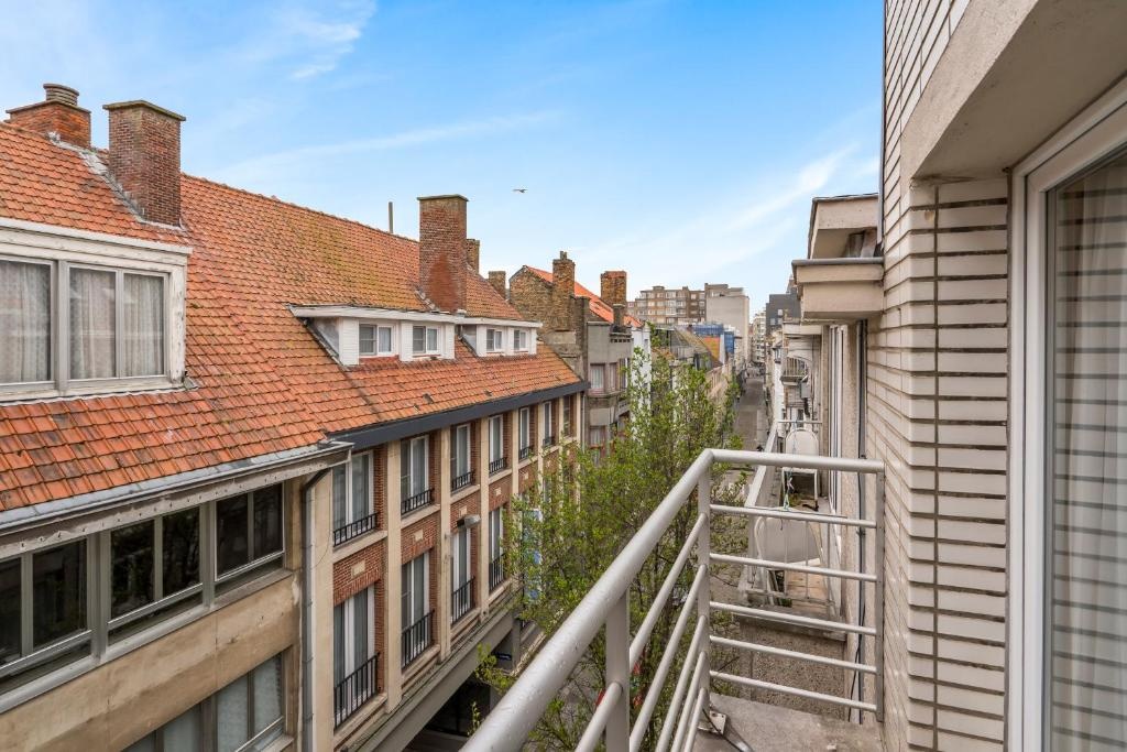 Retro Woning Te Centrum Oostende, 5min Van de Kust