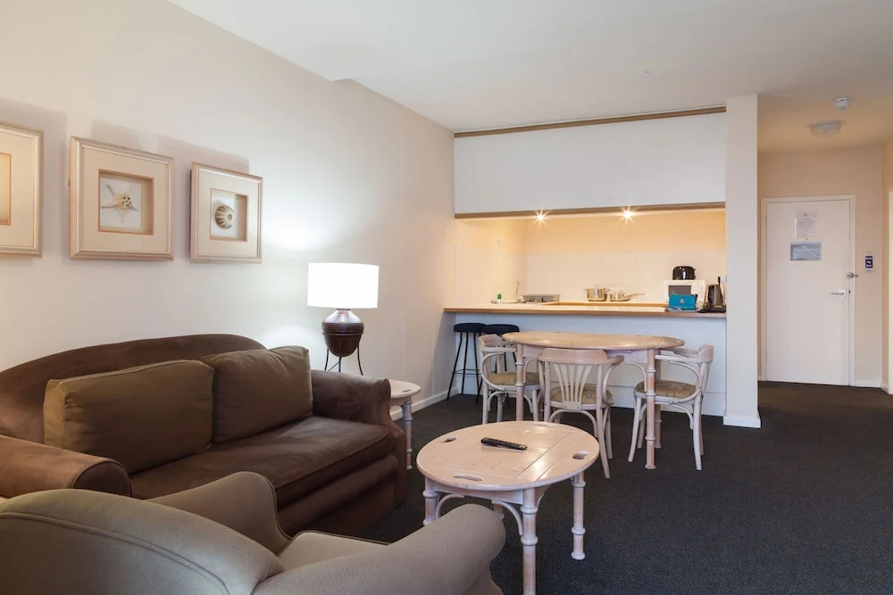 Dolphin Beach Hotel - Chambres