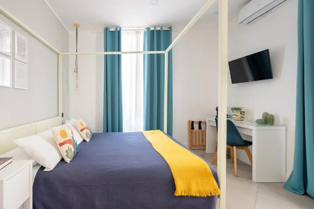Standard Double room (full double bed)
