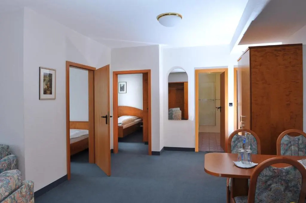 Hotel "Grüner Baum" - Chambres