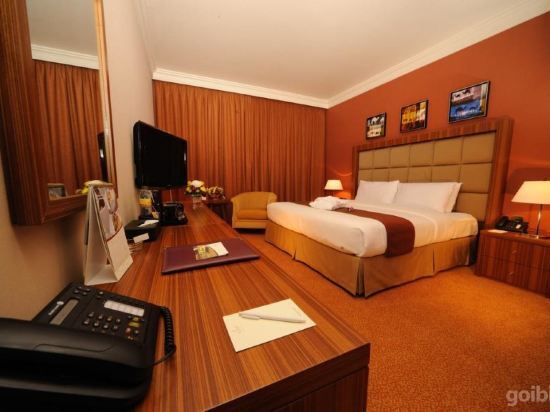 City Seasons Al Hamra Hotel