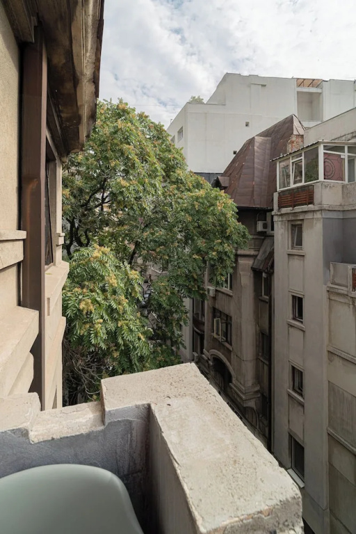 Urban 1BR Loft Residences - Modern Comfort in Bucharest Center
