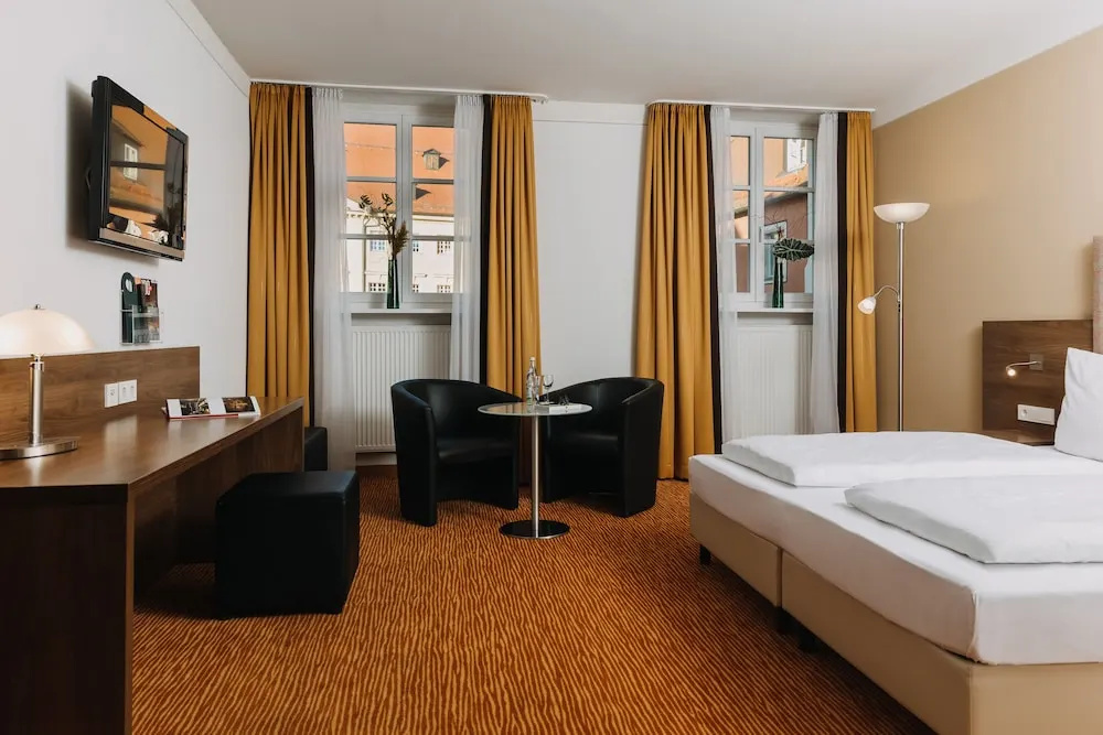 1 Bedroom Deluxe Double room (full double bed)