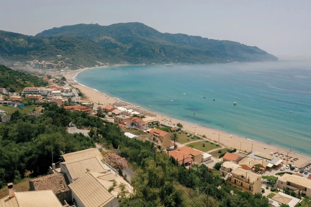 Beach & Waterfront