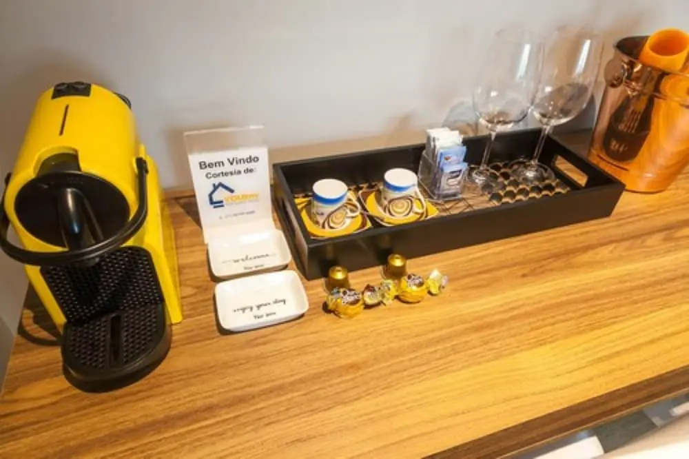 Food & Beverage