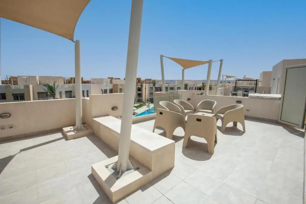 3BR Rooftop, Pool & Beach & Nanny Room in Mangroovy El Gouna