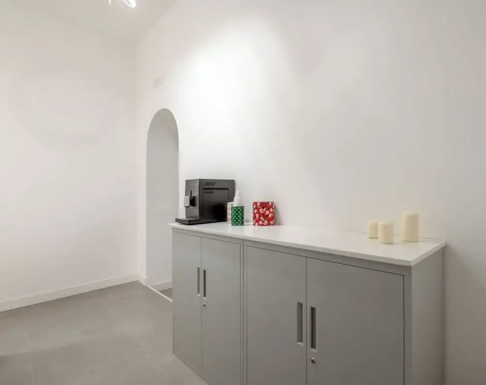 Comfort room