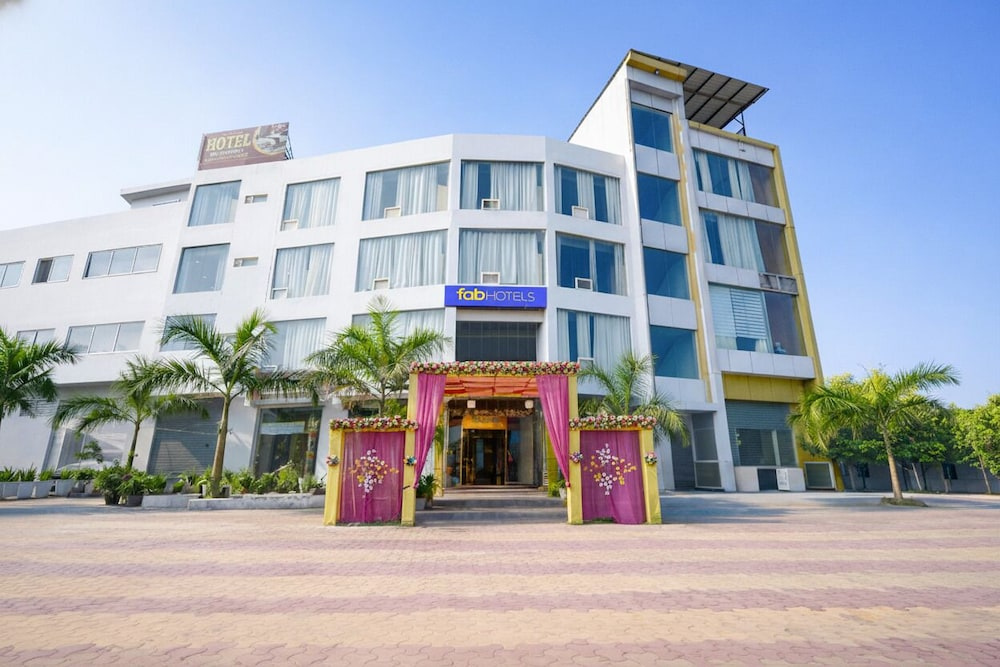 Fabhotel Rohil Residency