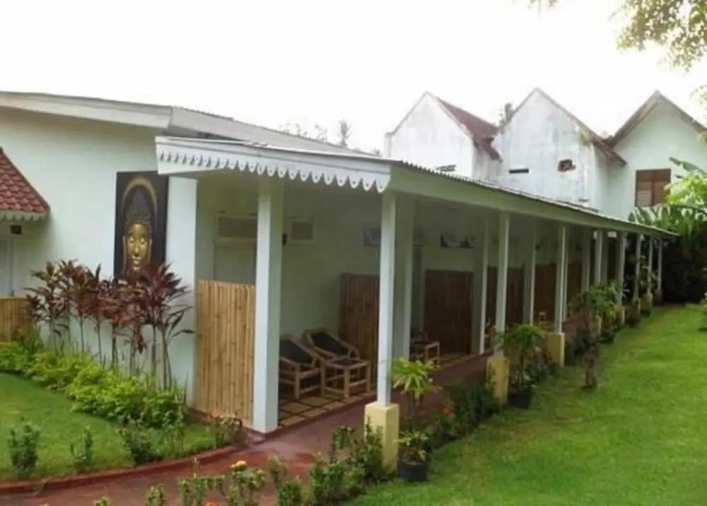 Standard Double room with balcony (full double bed)