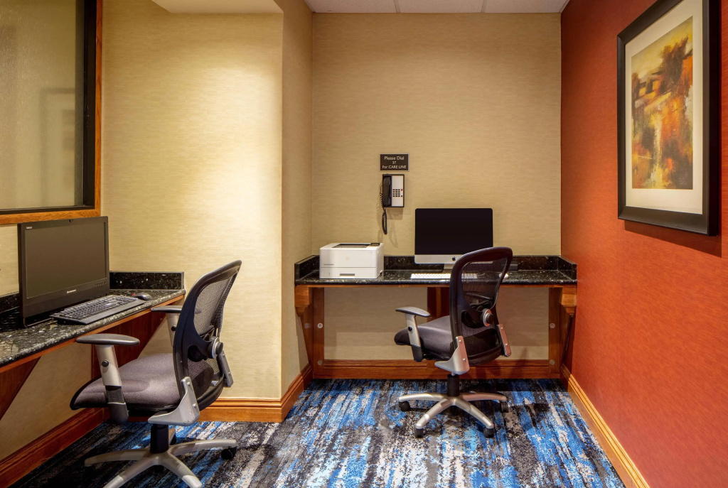 DoubleTree Suites by Hilton Hotel Minneapolis - фото 15