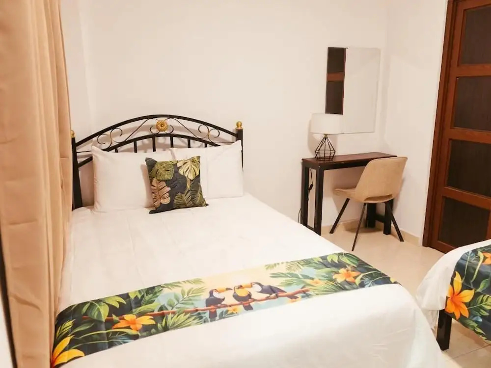 Hotel Plaza Los Tucanes