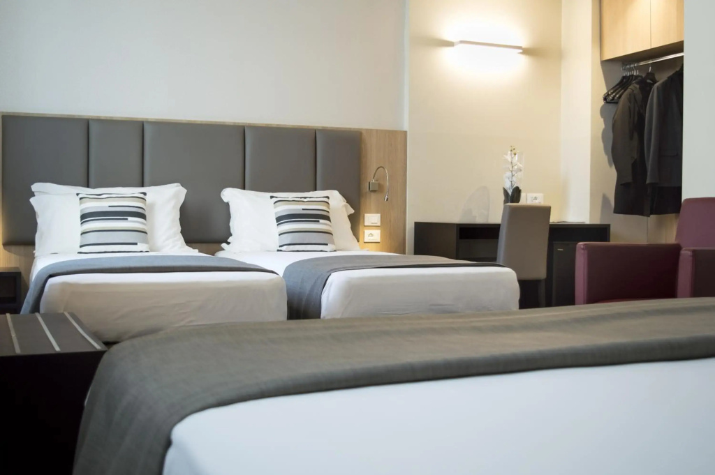Hotel photo 2